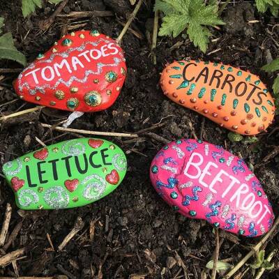 Veggie Plot Markers craft activity