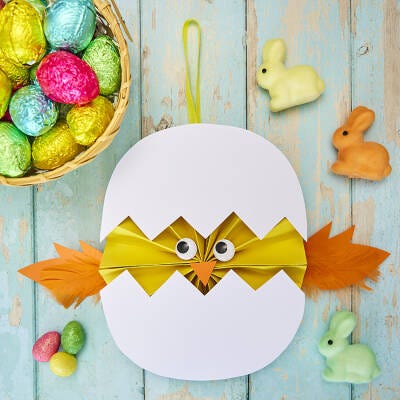 Concertina Chick Decoration craft activity
